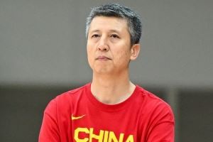 郭士强:波黑有五高阵容 今晚篮板球对于我们至关重要